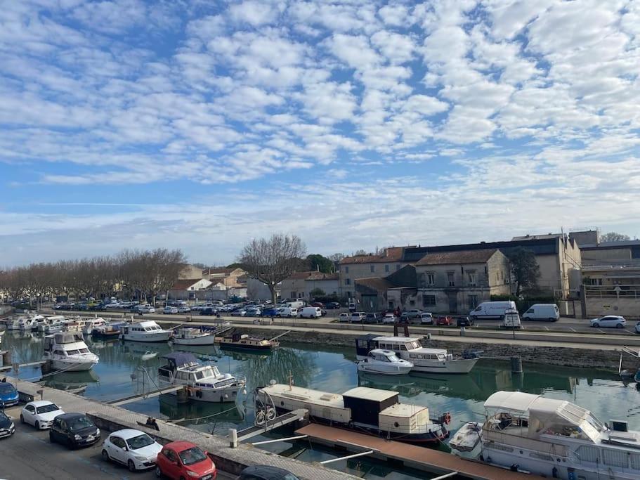 Appartement Belle-Vue Beaucaire  Exteriör bild