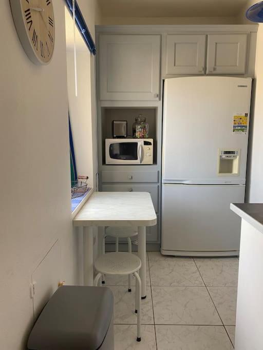 Appartement Belle-Vue Beaucaire  Exteriör bild